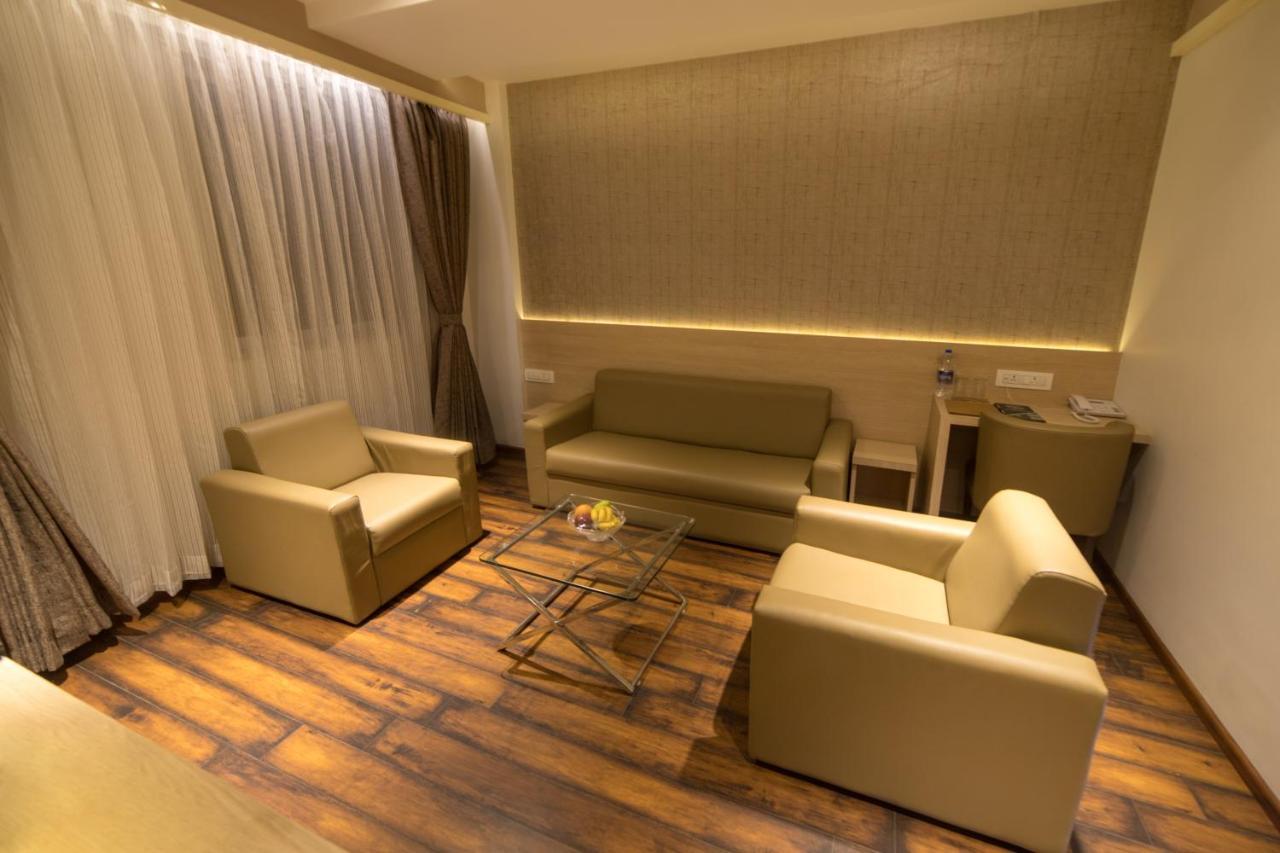 Zip By Spree Hotels Samudra Belgaum Exterior foto